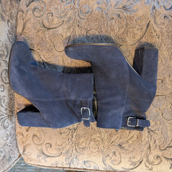 EUC J. Crew Barrett Buckled Suede Navy Ankle Booties SZ 8 - Picture 2 of 5